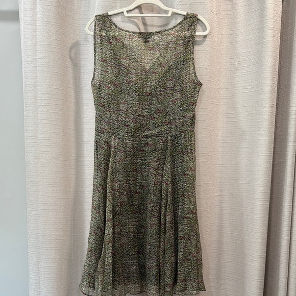 DKNY 100% silk v Neck Neck Green and Wine Midi Dress Size14 - Picture 4 of 9